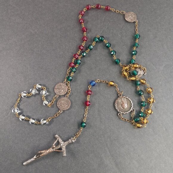 Vintage Rosary 4 Major Papal Basilicas of Rome Rainbow Coloured Glass Beads - Picture 1 of 16